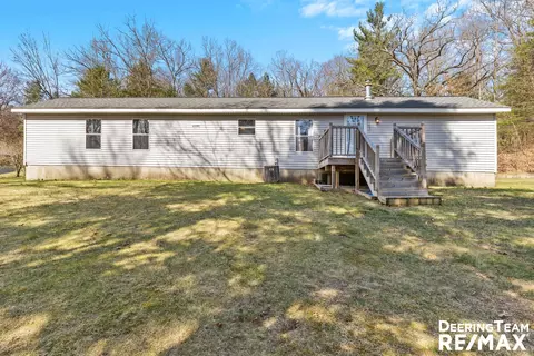1737 S Forest Hls, White Cloud, MI 49349