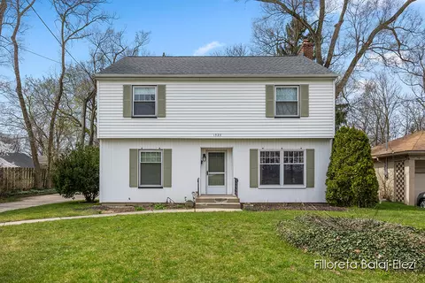 1525 Plymouth, Grand Rapids, MI 49506