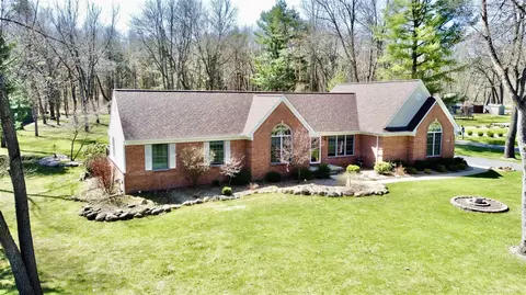 3580 E Coon Lk, Howell, MI 48843