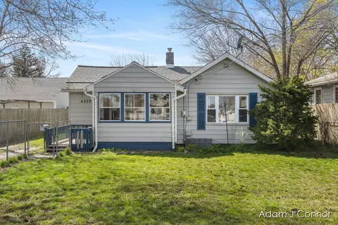 4559 Wilkshire Ave, Wyoming, MI 49548