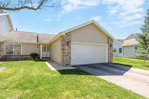 3470 Woodbridge, Portage, MI 49024