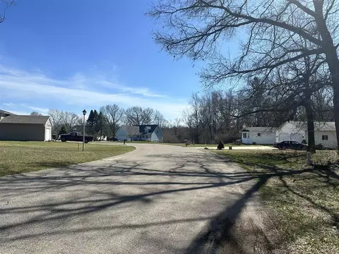839 Morgan, Belding, MI 48809 photo 3