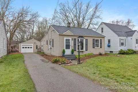 4507 Madison, Grand Rapids, MI 49548