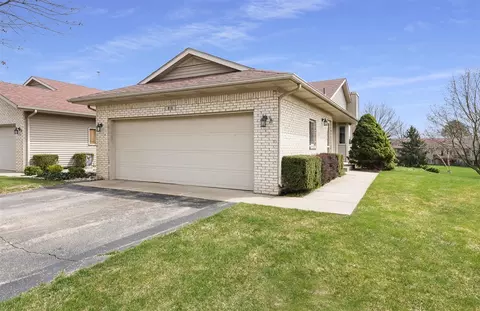 910 Amber Vw, Byron Center, MI 49315