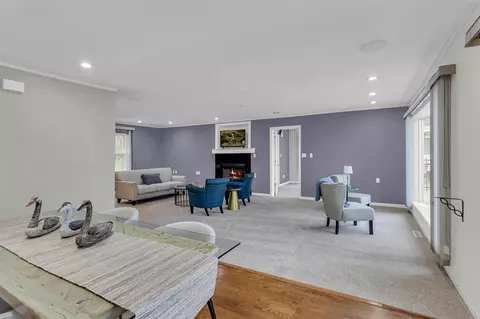 Living - 4381 Donnely, Jackson, MI 49201 photo 1 of 7