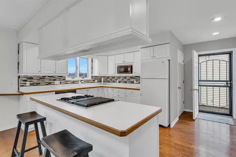 Kitchen - 4381 Donnely, Jackson, MI 49201 photo 3 of 6