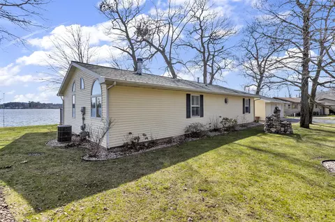 Exterior - 4381 Donnely, Jackson, MI 49201 photo 7 of 10