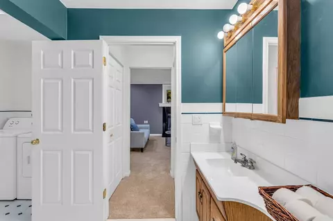 Bath - 4381 Donnely, Jackson, MI 49201 photo 3 of 4