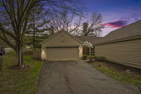 6653 Waybridge #35, Grand Rapids, MI 49546