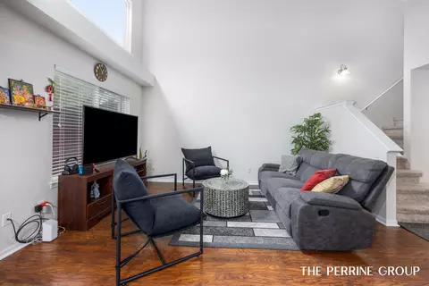 5374 Abbey Ml, Ada, MI 49301 photo 2