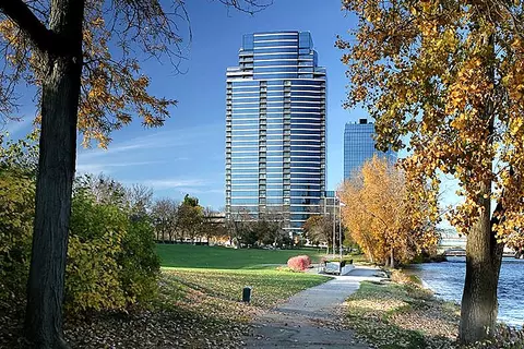 335 Bridge #802, Grand Rapids, MI 49504