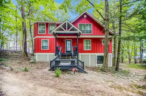 1162 Edgewater, South Haven, MI 49090