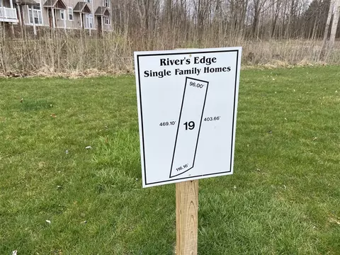 3400 Rivers Edge, Saint Joseph, MI 49085