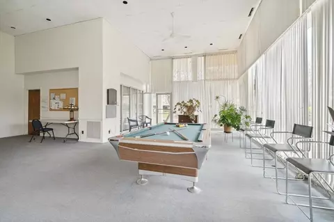 Living - 715 W Michigan #305, Jackson, MI 49201 photo 4 of 4