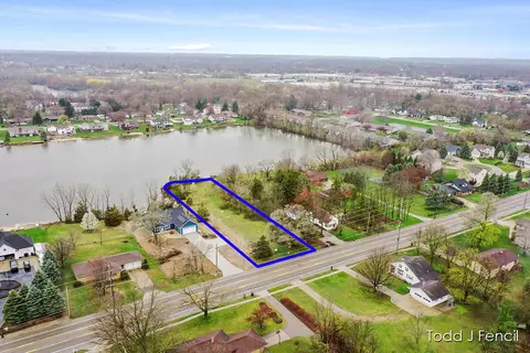 7019 Kenowa, Grandville, MI 49418