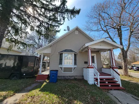 132 Ford, Manistee, MI 49660
