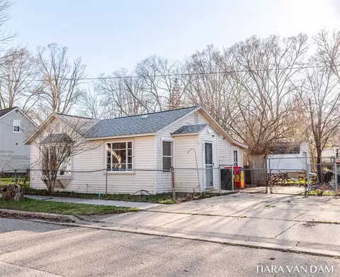 899 Windsor, Muskegon, MI 49441