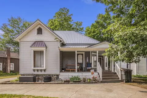 418 W Front, Burr Oak, MI 49030