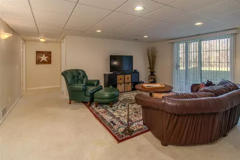 Living - 2737 Hogan Way #3, Canton, MI 48188 photo 3 of 4