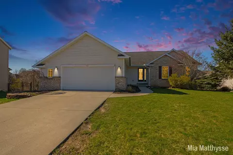 229 Highlander, Rockford, MI 49341