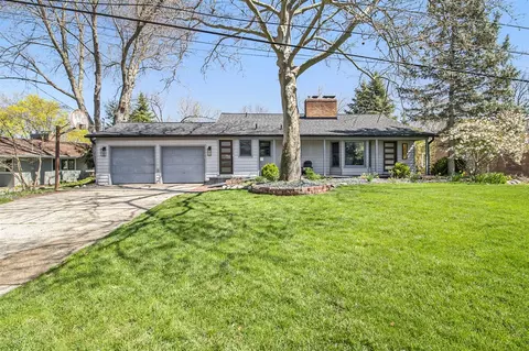 1661 Millbank, Grand Rapids, MI 49508