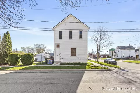 741 3rd, Grand Rapids, MI 49504
