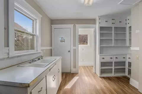 Other - 605607 S Jackson, Jackson, MI 49203 photo 6 of 23