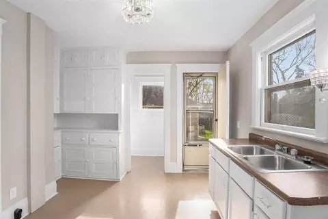 Kitchen - 605607 S Jackson, Jackson, MI 49203 photo 1 of 1