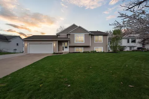 10789 Douglas, Allendale, MI 49401