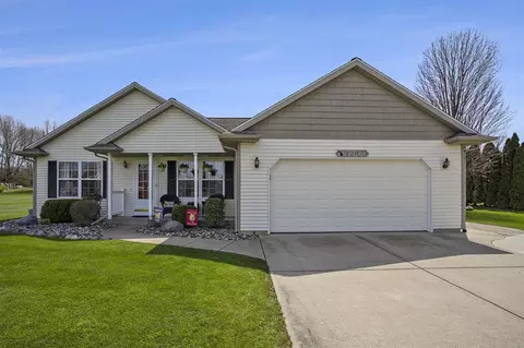 32873 Zinfandel, Paw Paw, MI 49079