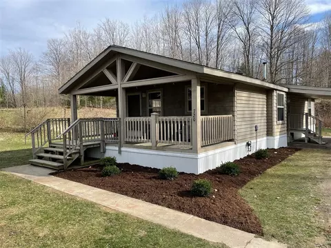 720 Anderson, Boyne City, MI 49712