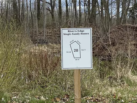 3385 Rivers Edge, Saint Joseph, MI 49085