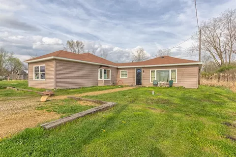 53741 M 51, Dowagiac, MI 49047