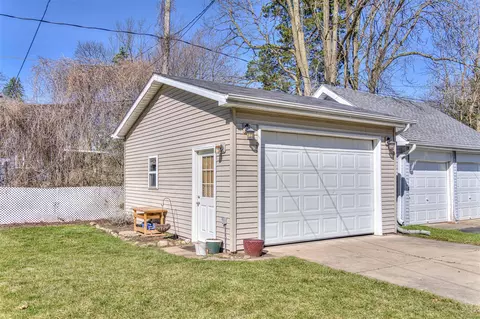 Exterior - 770 Audubon, Jackson, MI 49203 photo 4 of 12