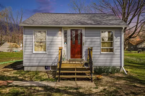 245 E Woodland, Marcellus, MI 49067 photo 2