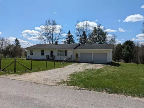 8201 Joiner St, Chase, MI 49623