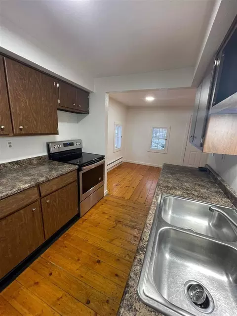 216 Forest, Marshall, MI 49068 photo 4