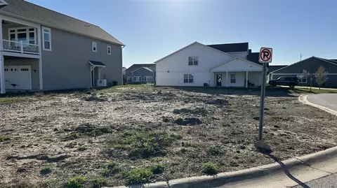 328 Terrace Pt #SITE 62, Muskegon, MI 49440