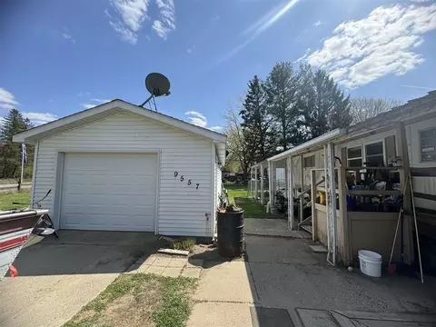 Exterior - 9557 Stetler, Jackson, MI 49201 photo 1 of 7