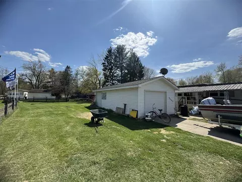 Exterior - 9557 Stetler, Jackson, MI 49201 photo 4 of 7
