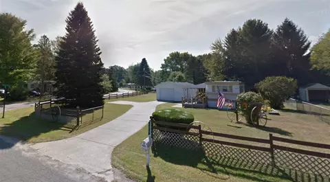 9557 Stetler, Jackson, MI 49201