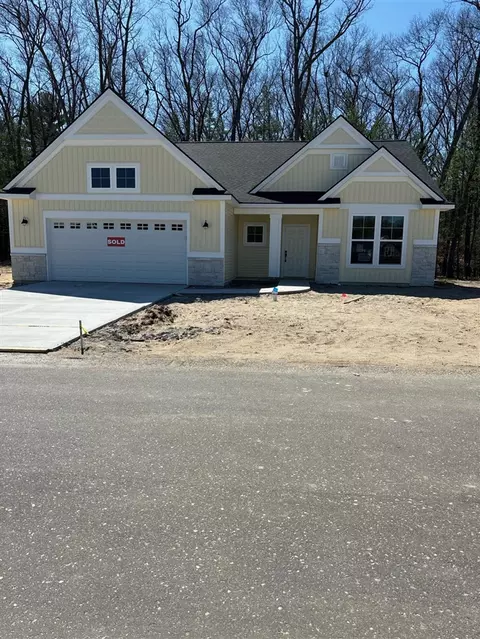 17493 Baltrusol, Spring Lake, MI 49456