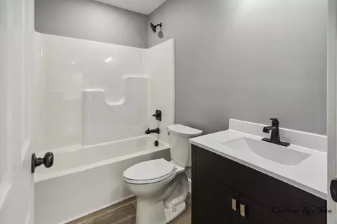 Bath - 420 S Second, Edmore, MI 48829 photo 1 of 4
