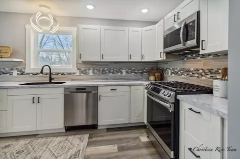 Kitchen - 420 S Second, Edmore, MI 48829 photo 5 of 6