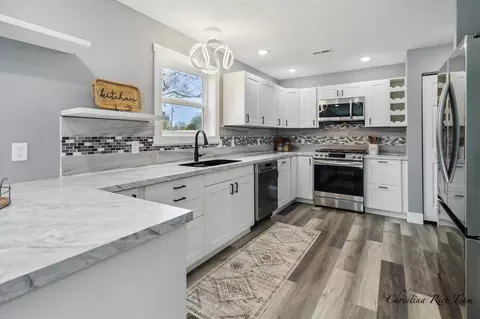 Kitchen - 420 S Second, Edmore, MI 48829 photo 1 of 6