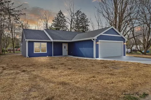 Exterior - 420 S Second, Edmore, MI 48829 photo 2 of 14