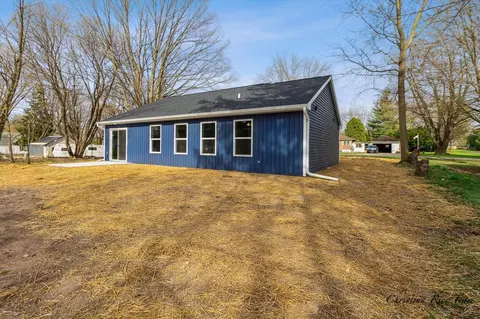 Exterior - 420 S Second, Edmore, MI 48829 photo 11 of 14