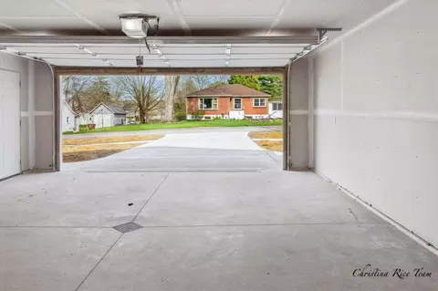 Exterior - 420 S Second, Edmore, MI 48829 photo 6 of 14