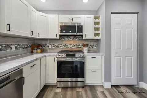 Kitchen - 420 S Second, Edmore, MI 48829 photo 2 of 6