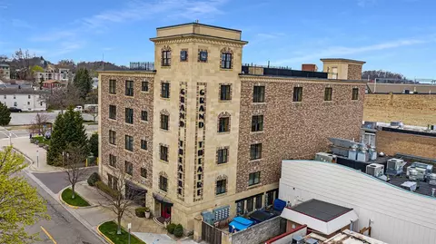 11 S 1st #305, Grand Haven, MI 49417